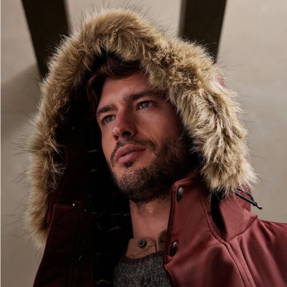 Banana Republic Cima Down Snorkel Parka in Merlot - NWOT - Picture 2 of 5